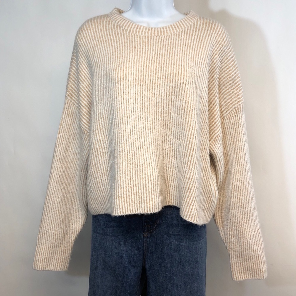Women’s Top Shop Beige Stripe Pullover Crop Sweater Size 12